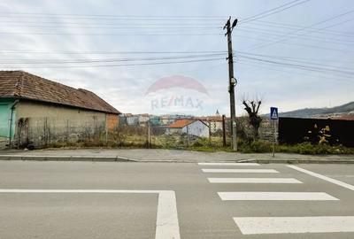 Teren intravilan de 450 mp, în Central - 4