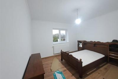 Apartament cu 3 camere , decomandat , cu 2160 mp teren intravilan - 2