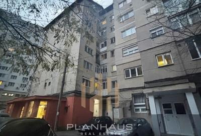 Apartament cu 3 camere - str. Decebal (zona Semiluna) - 5