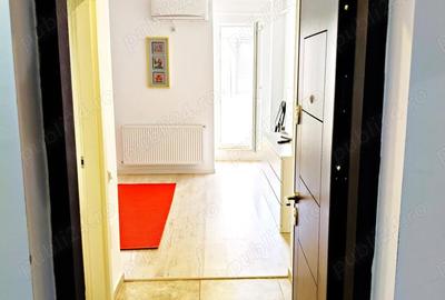 Garsonieră în Roșu