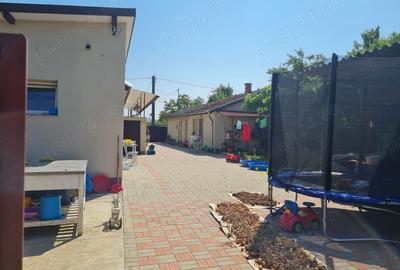Casă cu 4 camere cu Garaj în Șoimuș - 3