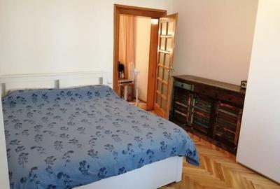 Apartament cu 2 camere semidecomandat, mobilat în P-ța Sfinții Voievozi - 3