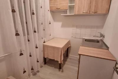 Garsonieră semidecomandată în Central