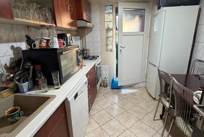 Apartament cu 3 camere semidecomandat în Dristor - 11