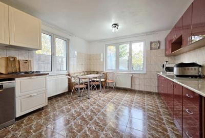 Casă cu 5 camere cu Teren 500 Mp în Balotești - 11