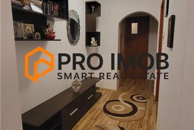 Apartament cu 3 camere decomandat, mobilat în Micro 3 - 7