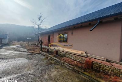 Casă cu 2 camere cu Teren 760 Mp în Mărgineni - 5