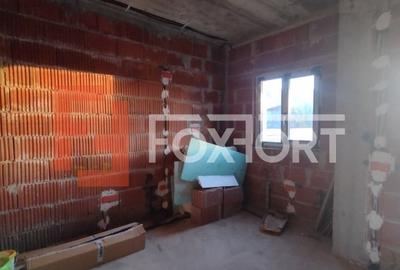 Duplex 5 camere, Becicherecu Mic - Garaj, terasa, Interior la Rosu - 10