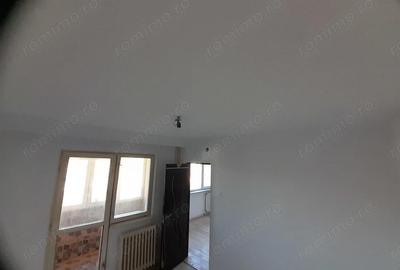 Apartament cu 3 camere semidecomandat în Mircea cel Bătrân - 3