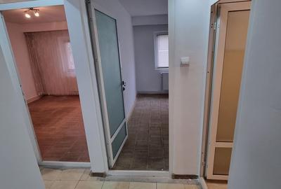 Apartament cu 3 camere decomandat în Poarta 6 - 5
