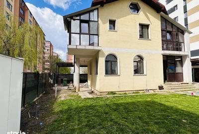 Casă cu 4 camere în Dudu