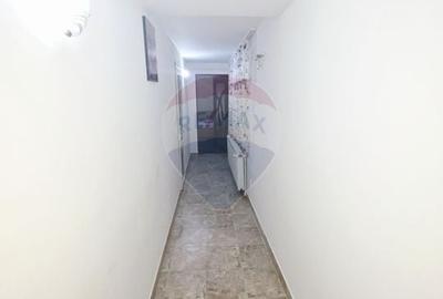 Casa / Vila cu 4 camere de vanzare Tarcau - 18