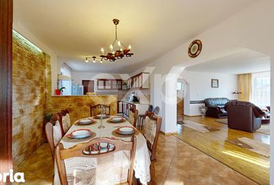 Casă cu 5 camere cu Teren 900 Mp în Central - 7