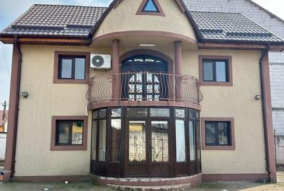 Vila cosoveni 12 km de Craiova parter+etaj - 1