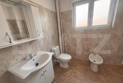 Spațiu comercial, de 320 mp, în Central - 7