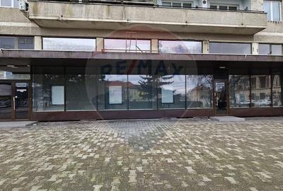 Spațiu comercial, de 340 mp, în Centrul Istoric - 1