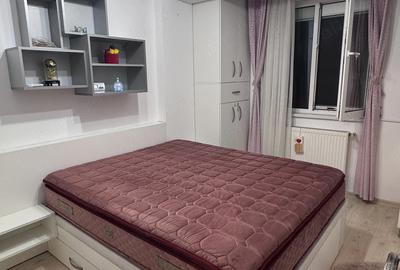 Apartament cu 3 camere semidecomandat în Central - 8