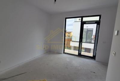 Casă individuală cu 4 camere cu Canalizare în Central - 20