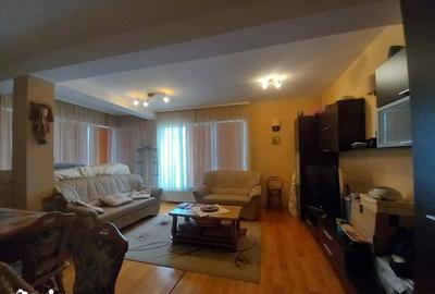 Apartament cu 2 camere în Săsar