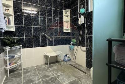 Casă cu 4 camere cu Teren 330 Mp în Central - 3