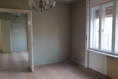 Casă cu 4 camere în Central - 3