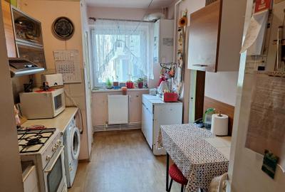 Apartament cu 3 camere circular în Sat Vacanță - 2