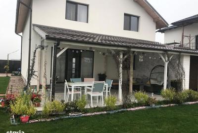 Casă cu 4 camere cu Teren 500 Mp în Cârcea - 10