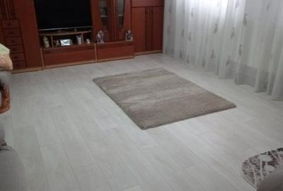 ZONA INDUSTRIALA -SPATIU COMERCIAL - 26