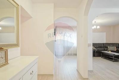 Apartament cu 3 camere decomandat, mobilat în Central - 6