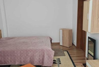 Garsonieră decomandată în Central - 7