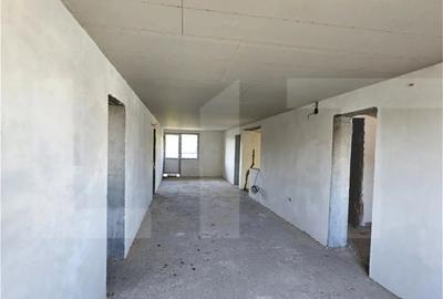 Casă cu 7 camere cu Teren 1200 Mp în Central - 1