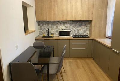 Apartament cu 3 camere decomandat în Exterior Vest - 11