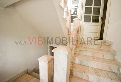 Urlati - Str Eternitatii - Vila 12 camere - teren 1081mp - 2 garaje - 13