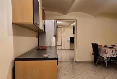 Apartament 2 camere-Central-Decomandat-Centrala proprie - 5