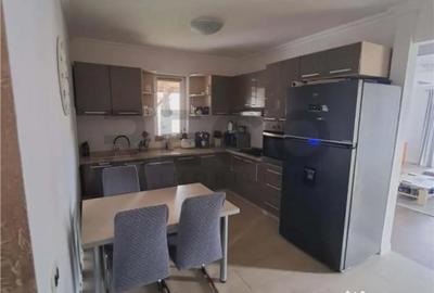 Casă cu 4 camere cu Teren 688 Mp în Central