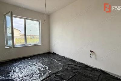 Casă cu 5 camere cu Teren 420 Mp în Giarmata