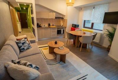 Apartament cu 2 camere, mobilat în P-ța Unirii