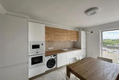 Apartament cu 3 camere în Independenței