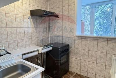 Apartament cu 3 camere semidecomandat în Alexandru Obregia - 11