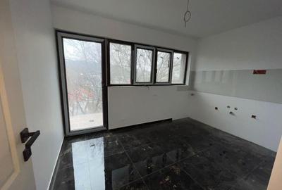 Casă individuală cu 4 camere cu Garaj în Păcurari - 3