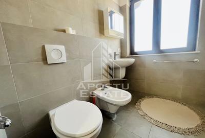 Casa cu 4 camere , 2 bai si curte proprie , in Dumbravita - 17