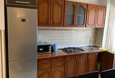 Apartament de inchiriat 3 camere zona Nufarul - 5