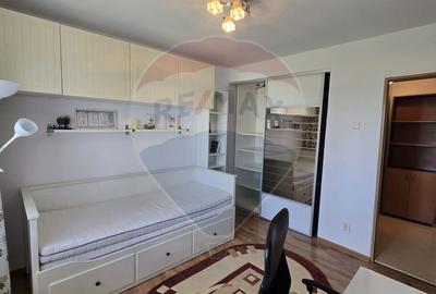 Apartament cu 3 camere semidecomandat, mobilat în Crângași - 8