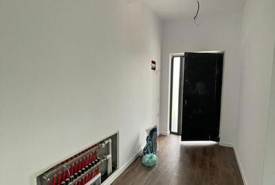 Casă cu 4 camere cu Teren 530 Mp în Clinceni - 5