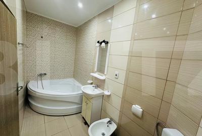 Apartament de vanzare, cu 3 camere, zona ultracentrala - 5