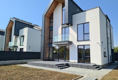 Imobil de exceptie, zona foarte buna. Prima inchiriere. Semimobilat, utilat. - 1