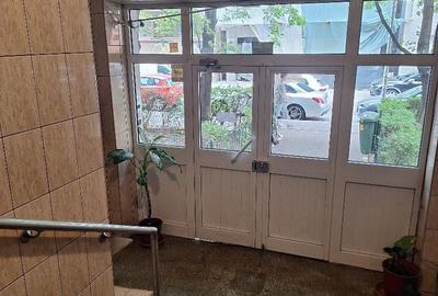 Piata Victoriei(Dr. Felix), apartament 2 camere, centrala proprie, bloc 1989 - 22