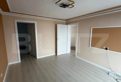 Casă cu 4 camere cu Teren 400 Mp în Central - 2