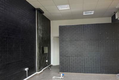 Spațiu comercial, în Central - 4