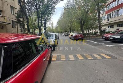 Apartament cu 3 camere decomandat în Jilava